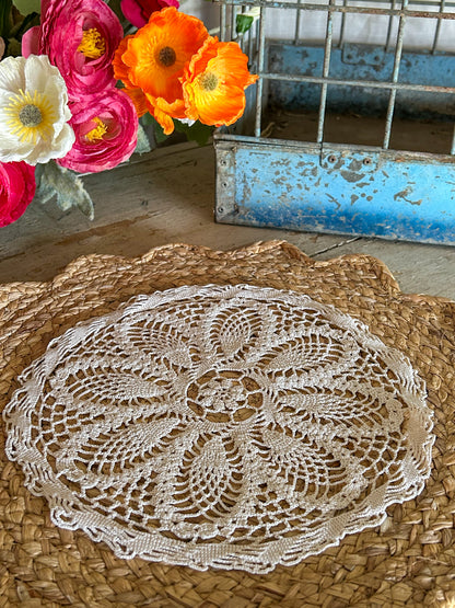 Vintage Medium Doilies