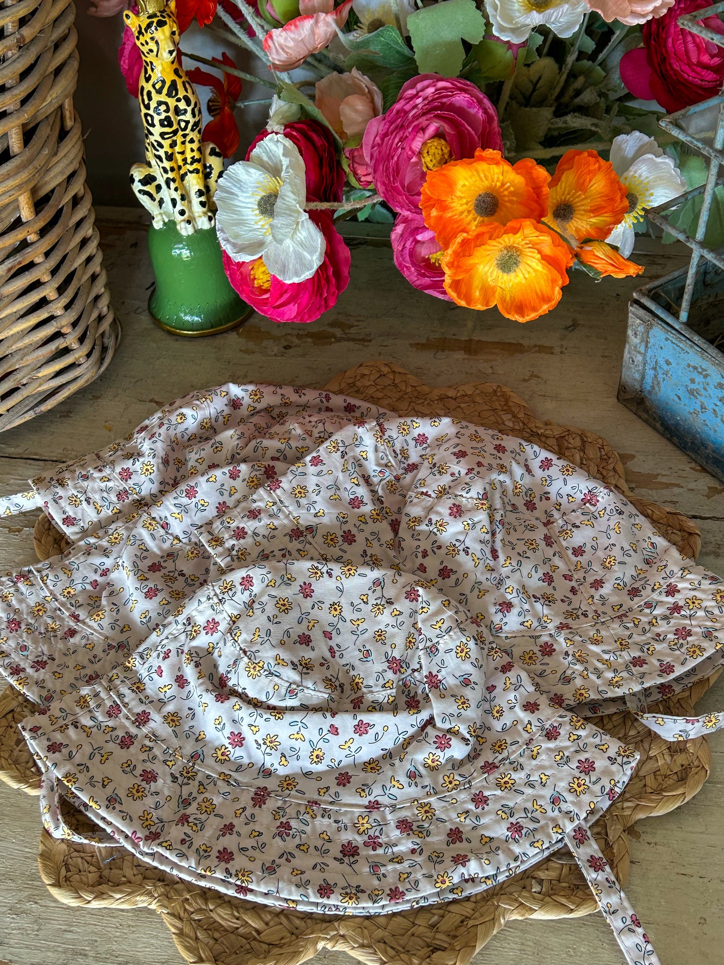 Kids Hat- Cream Floral              0-12 Months